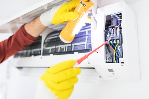 Importance Of Aircon Servicing For Older Air Conditioning Systems